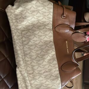 No stains from the out side or rips just one stain inside the bag!